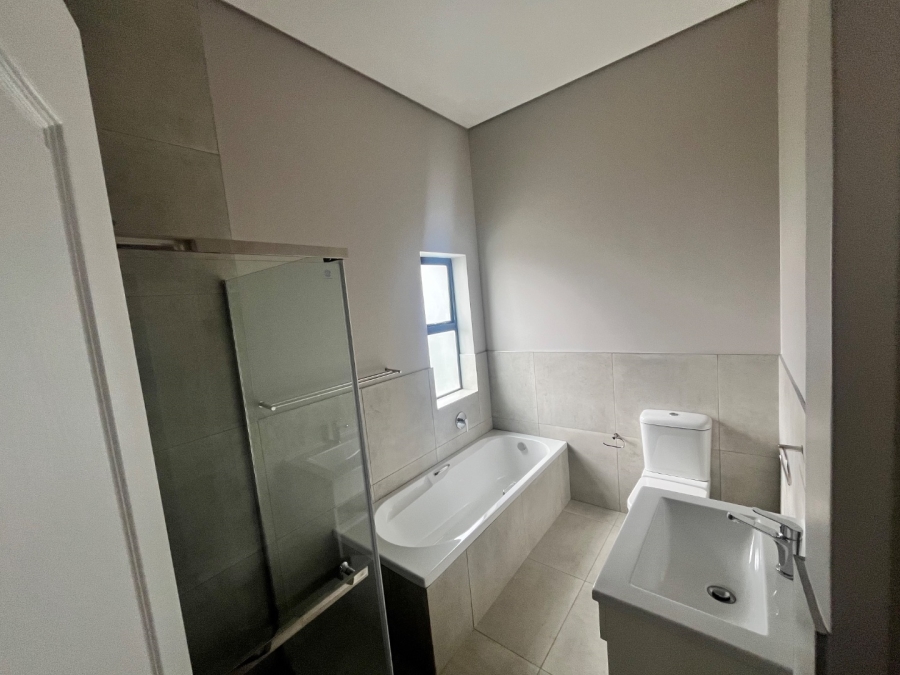 To Let 2 Bedroom Property for Rent in Heatherlands Western Cape